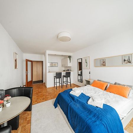 Apartamento Studio Next To Karlskirche #17 Viena Exterior foto