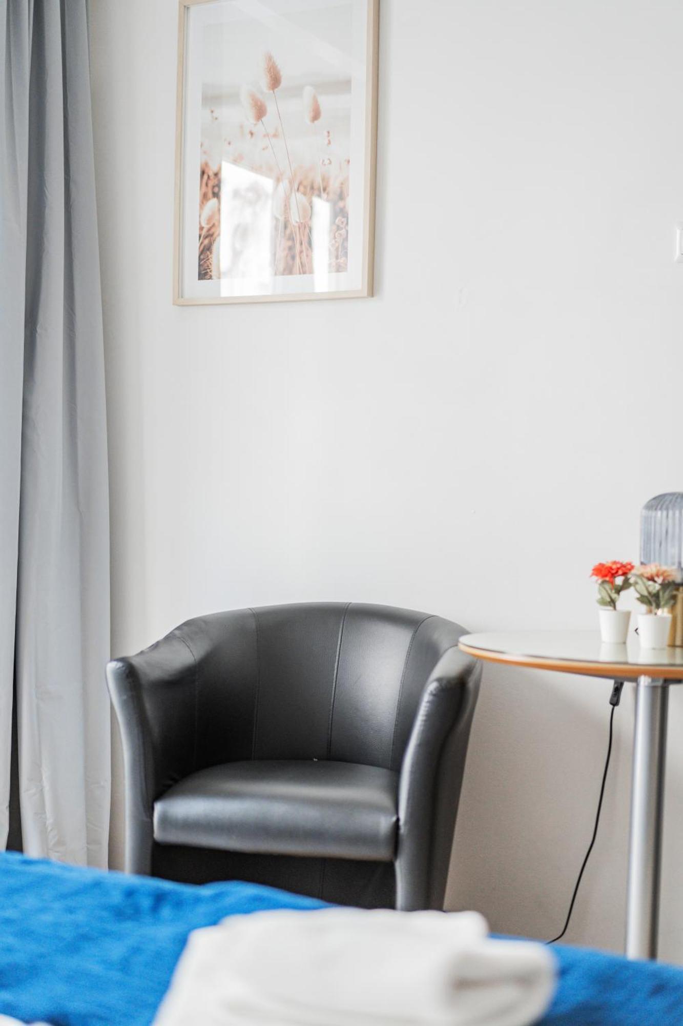 Apartamento Studio Next To Karlskirche #17 Viena Exterior foto